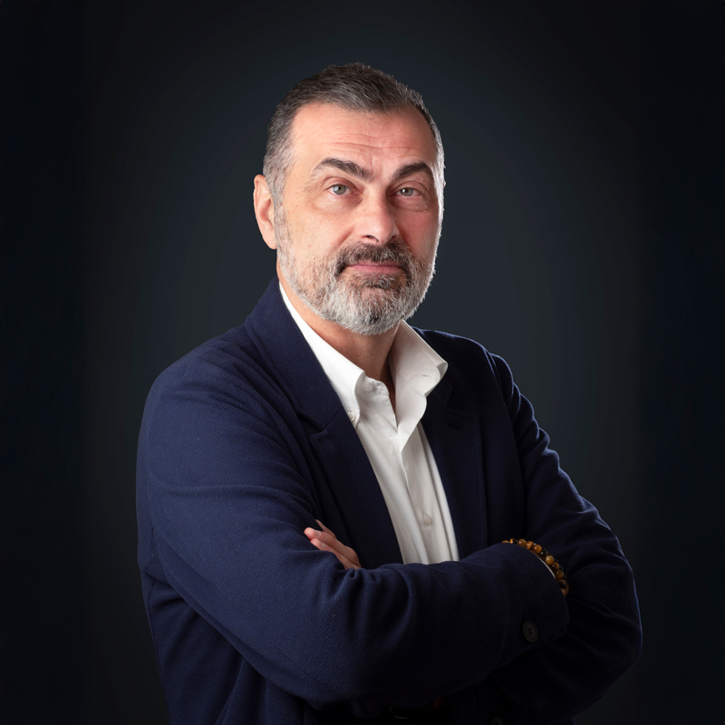 LA CRAVATE BLEUE PHOTOGRAPHE D'ENTREPRISE